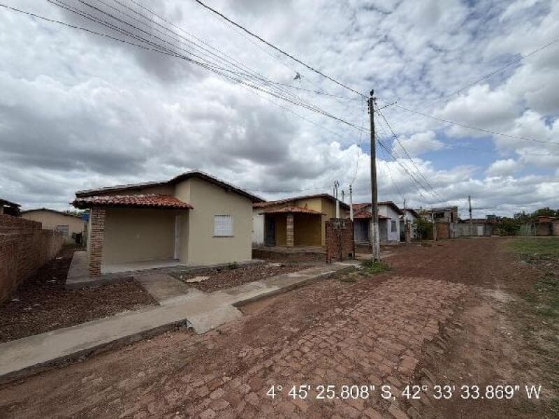 Casa em leilão em José De Freitas - PI, bairro Centro — LOTE 216 Casa