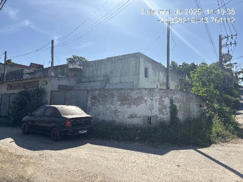 Casa em leilão em Itaguaí - RJ, bairro Califórnia — LOTE 271 Casa