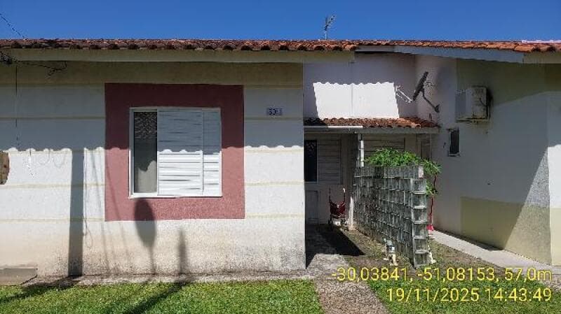 Casa em leilão em Alvorada - RS, bairro Jardim Algarve — LOTE 414 Casa