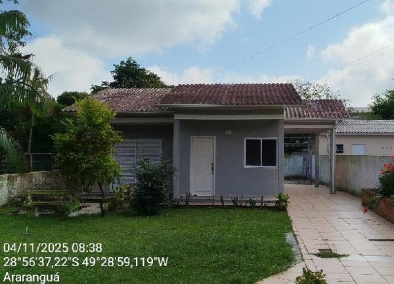 Casa em leilão em Araranguá - SC, bairro Urusanguinha — LOTE 450 Casa