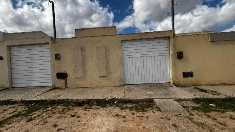 Casa em leilão em Nossa Senhora Da Glória - SE, bairro Antonio F de Souza — LOTE 462 Casa