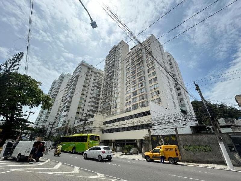 Apartamento em leilão em Niterói - RJ, bairro Icaraí — LOTE 237 Apartamento