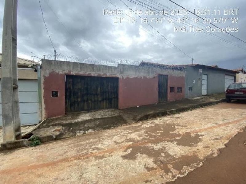 Casa em leilão em Três Corações - MG — LOTE 181 Casa