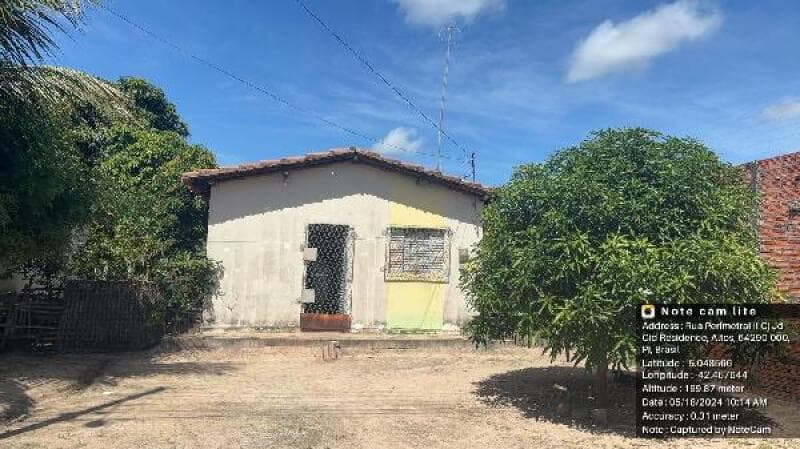 Casa em leilão em Altos - PI — LOTE 242 Casa