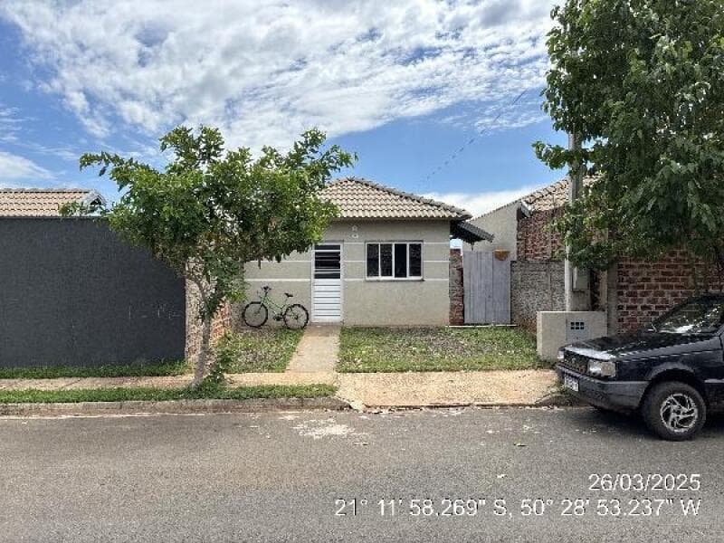Casa em leilão em Araçatuba - SP — LOTE 395 Casa