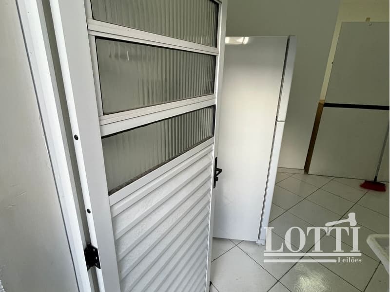 Foto 16 de 51: Comercial em leilão em São Paulo - SP, bairro Jardim Seckler — LOTE 001 Prédio Residencial