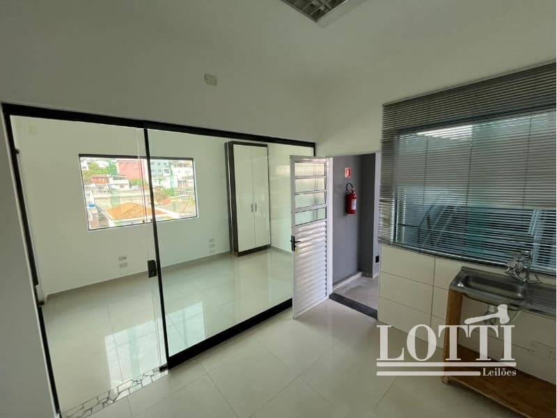 Foto 26 de 51: Comercial em leilão em São Paulo - SP, bairro Jardim Seckler — LOTE 001 Prédio Residencial