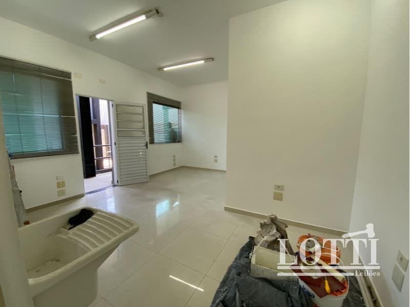 Foto 30 de 51: Comercial em leilão em São Paulo - SP, bairro Jardim Seckler — LOTE 001 Prédio Residencial