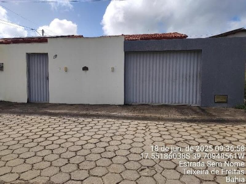 Casa em leilão em Teixeira De Freitas - BA, bairro Jerusalém — LOTE 037 Casa