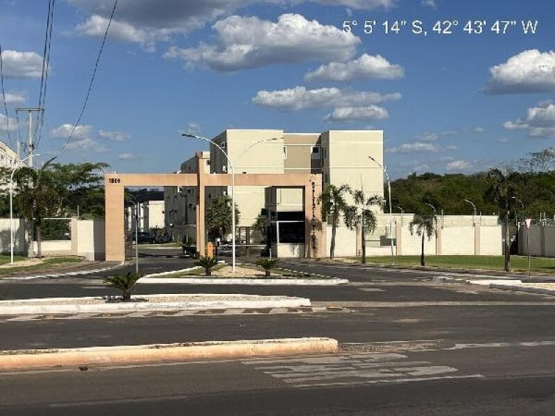 Apartamento em leilão em Teresina - PI, bairro Todos os Santos — LOTE 239 Apartamento