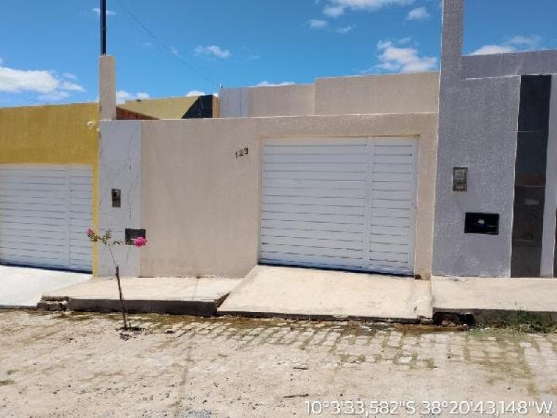 Casa em leilão em Jeremoabo - BA, bairro Centro — LOTE 021 Casa