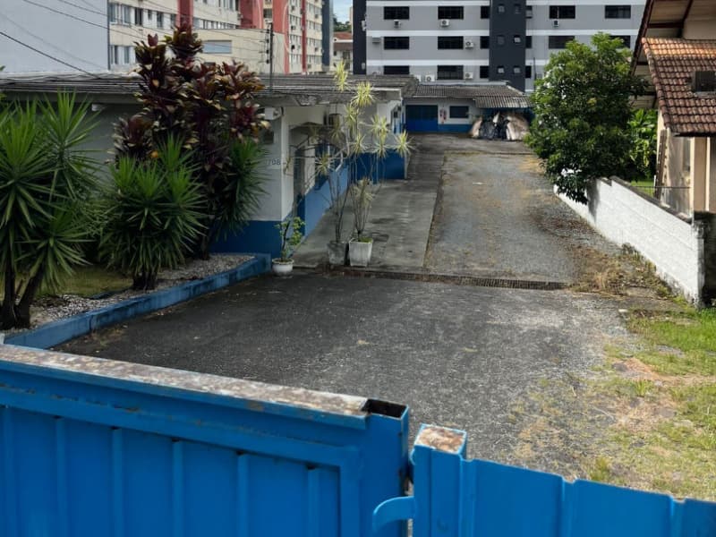 Foto 3 de 4: Terreno em leilão em Blumenau - SC, bairro Velha — LOTE 002 Terrenos na Rua João Pessoa com edificações (BLUMENAU/SC)