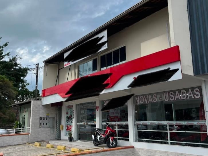 Foto 1 de 2: Comercial em leilão em Blumenau - SC, bairro Velha — LOTE 001 Imóvel com edificações na rua General Osório (Blumenau/SC)