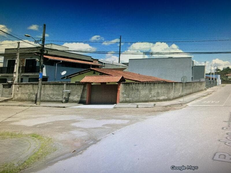 Foto 1 de 5: Terreno em leilão em Joinville - SC, bairro Boehmerwald — LOTE 001 IMÓVEL DE ESQUINA EM JOINVILLE/SC, BAIRRO BOEHMERWALD