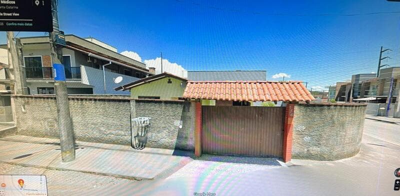 Foto 2 de 5: Terreno em leilão em Joinville - SC, bairro Boehmerwald — LOTE 001 IMÓVEL DE ESQUINA EM JOINVILLE/SC, BAIRRO BOEHMERWALD