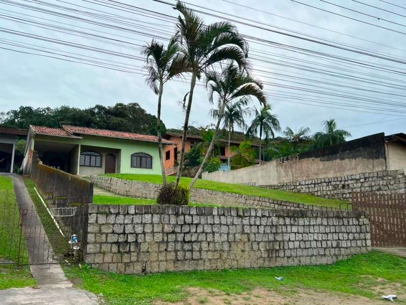 Foto 2 de 4: Casa em leilão em Joinville - SC, bairro Itinga — LOTE 001 CASA NO ITINGA - JOINVILLE/SC