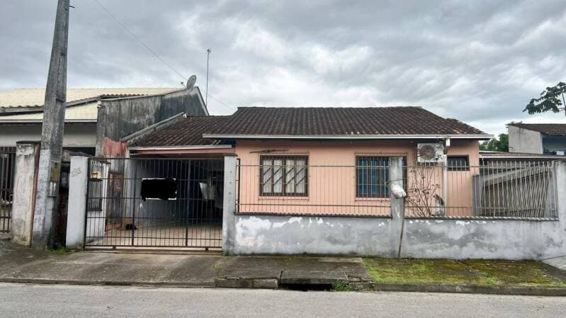 Foto 1 de 2: Terreno em leilão em Joinville - SC, bairro Aventureiro — LOTE 001 IMÓVEL NO BAIRRO AVENTUREIRO EM JOINVILLE/SC