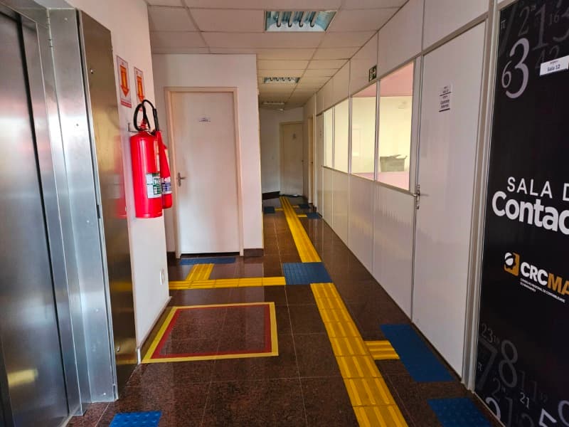 Foto 7 de 34: Comercial em leilão em São Luís - MA — LOTE 001 Prédio comercial no Calhau, São Luís/MA com área construída de 1.215,05 m²