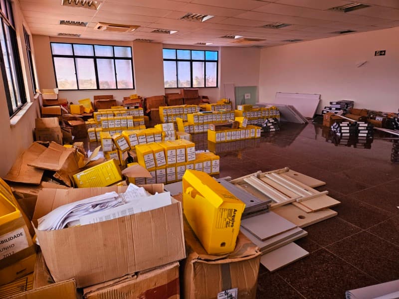 Foto 15 de 34: Comercial em leilão em São Luís - MA — LOTE 001 Prédio comercial no Calhau, São Luís/MA com área construída de 1.215,05 m²