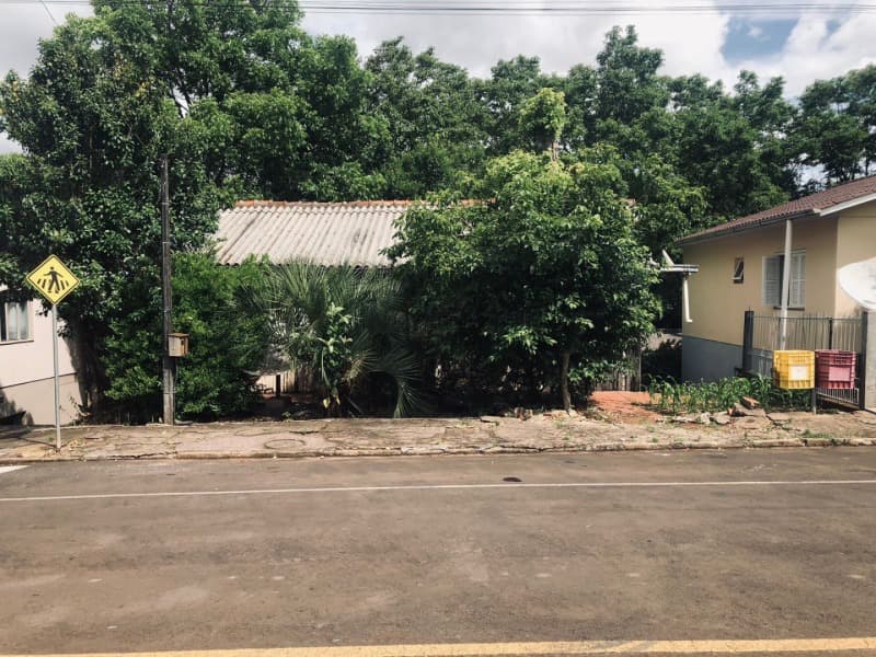 Foto 7 de 9: Terreno em leilão em São Valentim - RS, bairro Centro — LOTE 006 UM IMÓVEL, constituído de PARTE DO LOTE URBANO Nº 13, situado na Rua João Saroli, com área