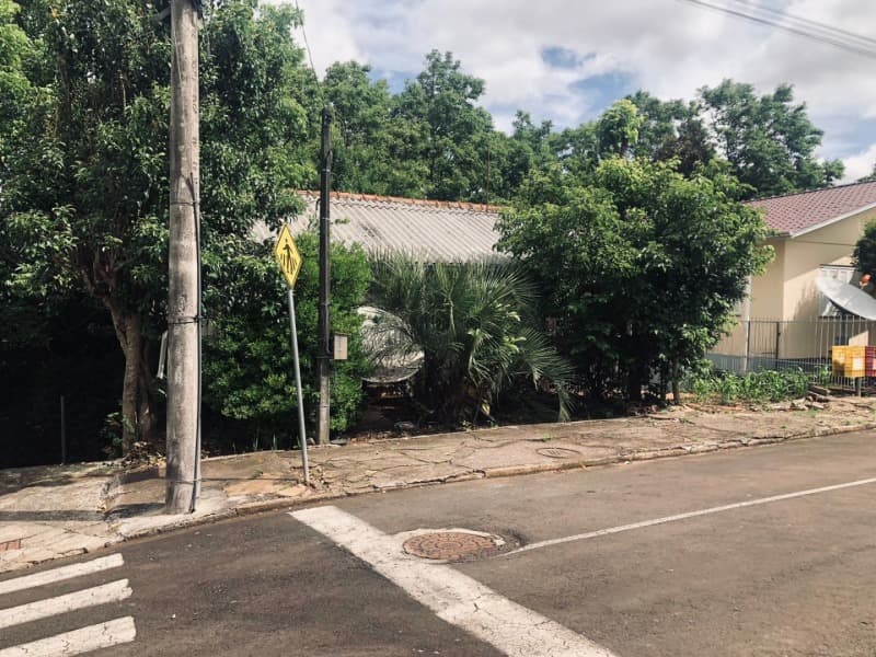 Foto 9 de 9: Terreno em leilão em São Valentim - RS, bairro Centro — LOTE 006 UM IMÓVEL, constituído de PARTE DO LOTE URBANO Nº 13, situado na Rua João Saroli, com área