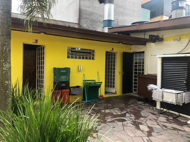 Foto 15 de 18: Terreno em leilão em Passo Fundo - RS, bairro Centro — LOTE 001 A FRAÇÃO IDEAL DE 33,33% SOBRE O TERRENO URBANO, com a área superficial de 1.133,77m² em PA