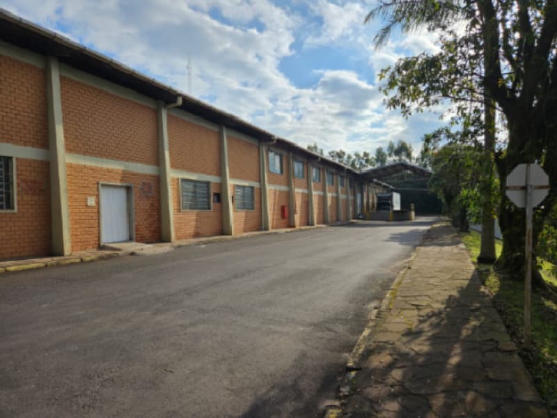 Foto 7 de 10: Comercial em leilão em Campo Bom - RS, bairro V — LOTE 001 IMÓVEL URBANO/INDUSTRIAL, com a área superficial de 52.071,98m² em CAMPO BOM/RS + Benfeitor