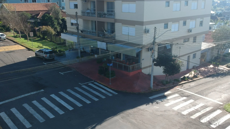 Foto 4 de 22: Comercial em leilão em Erechim - RS, bairro Centro — LOTE 001 SALA COMERCIAL DE Nº 01 (UM), no térreo, do Residencial Tonial, com a área privativa de 117