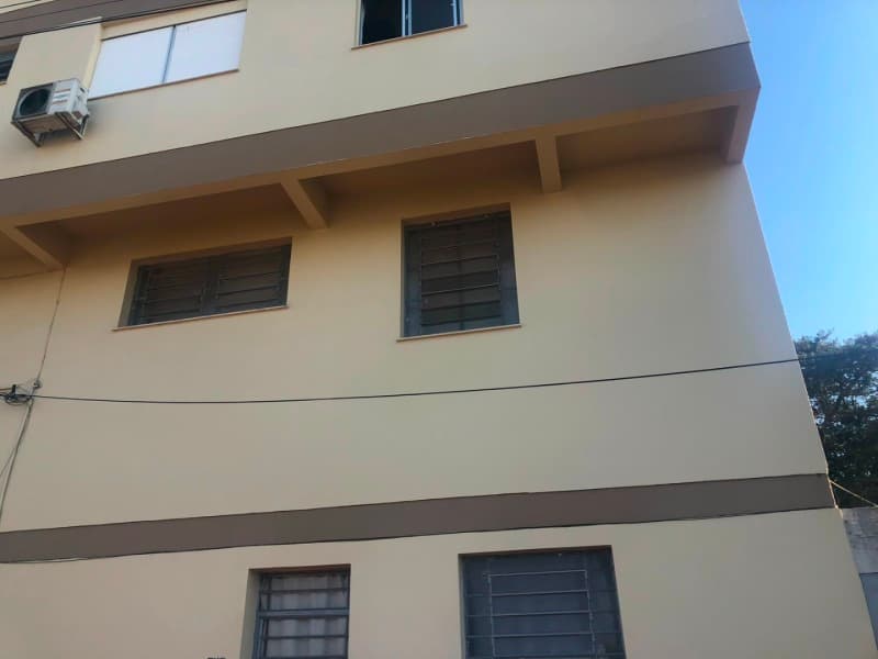 Foto 13 de 22: Comercial em leilão em Erechim - RS, bairro Centro — LOTE 001 SALA COMERCIAL DE Nº 01 (UM), no térreo, do Residencial Tonial, com a área privativa de 117