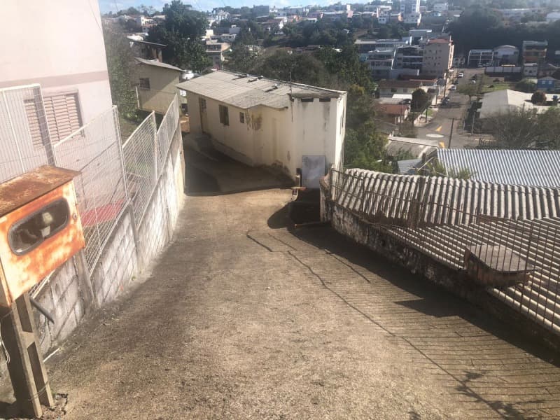 Foto 22 de 24: Terreno em leilão em Erechim - RS, bairro São Cristóvão — LOTE 006 LOTE URBANO Nº 07, de Parte do Setor “C”, da Vila Operária, com área de 703,28m², em ERECHI