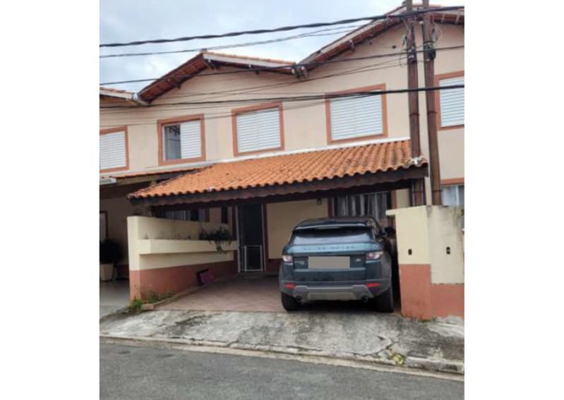 Foto 1 de 2: Casa em leilão em Cotia - SP, bairro Jardim Petrópolis — LOTE 001 Direitos sobre imóvel de 68,12m², no Res. Recanto das Graças-I, em Cotia/SP