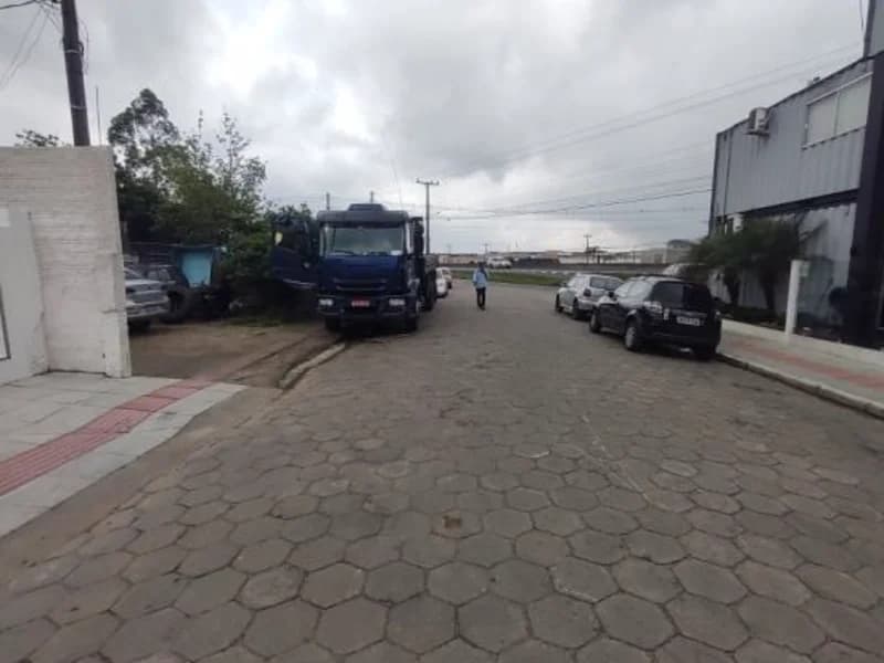 Foto 3 de 11: Casa em leilão em Sombrio - SC, bairro Loteamento São Pedro — Casa - Sombrio - SC