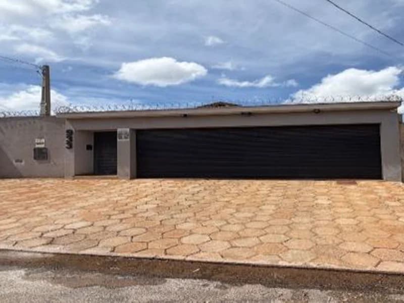 Foto 1 de 7: Casa em leilão em Ituiutaba - MG, bairro Setor Sul — Casa - Ituiutaba - MG