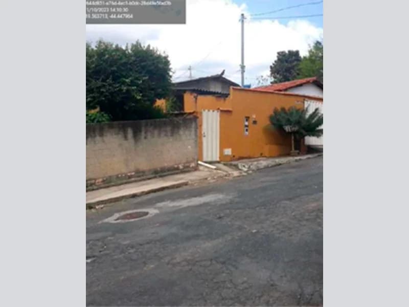 Foto 4 de 16: Casa em leilão em Fortuna De Minas - MG, bairro Centro — Casa - Fortuna de Minas - MG