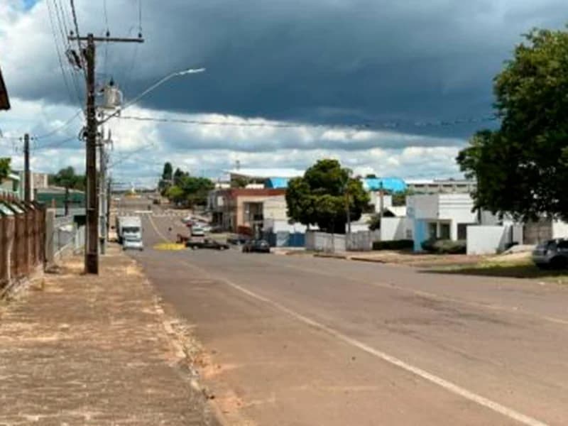 Foto 1 de 6: Comercial em leilão em Pinhão - PR, bairro São José — Loja - Pinhão - PR