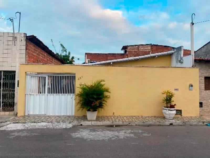 Foto 1 de 3: Casa em leilão em Natal - RN, bairro Das Rocas — Casa - Natal - RN