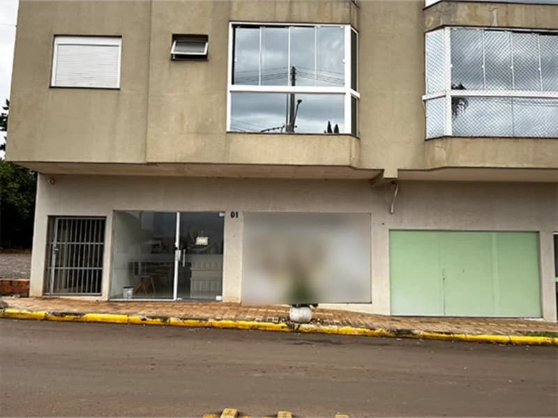 Foto 3 de 3: Comercial em leilão em Não-me-toque - RS, bairro Centro — Sala comercial - Não-me-toque - RS