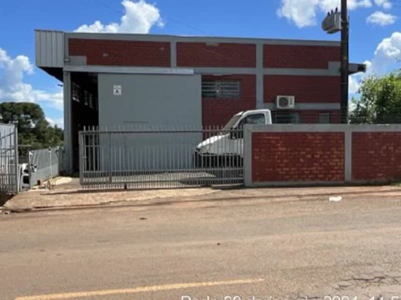 Foto 6 de 8: Casa em leilão em Passo Fundo - RS, bairro Loteamento Professor Schisler — Prédio - Passo Fundo - RS