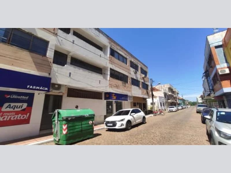 Foto 3 de 3: Comercial em leilão em Cachoeira Do Sul - RS, bairro Centro — Sala - Cachoeira do Sul - RS