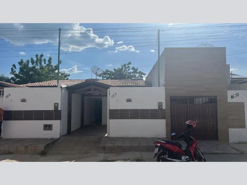 Foto 17 de 26: Casa em leilão em Patos - PB, bairro Monte Castelo — Casa - Patos - PB