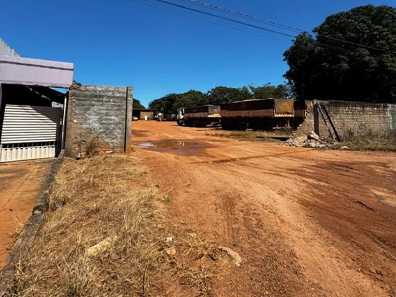 Foto 2 de 6: Comercial em leilão em Querência - MT, bairro Setor Industrial Ii — Prédio - Querência - MT