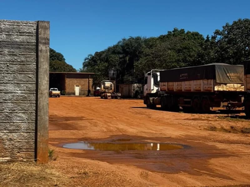 Foto 3 de 6: Comercial em leilão em Querência - MT, bairro Setor Industrial Ii — Prédio - Querência - MT