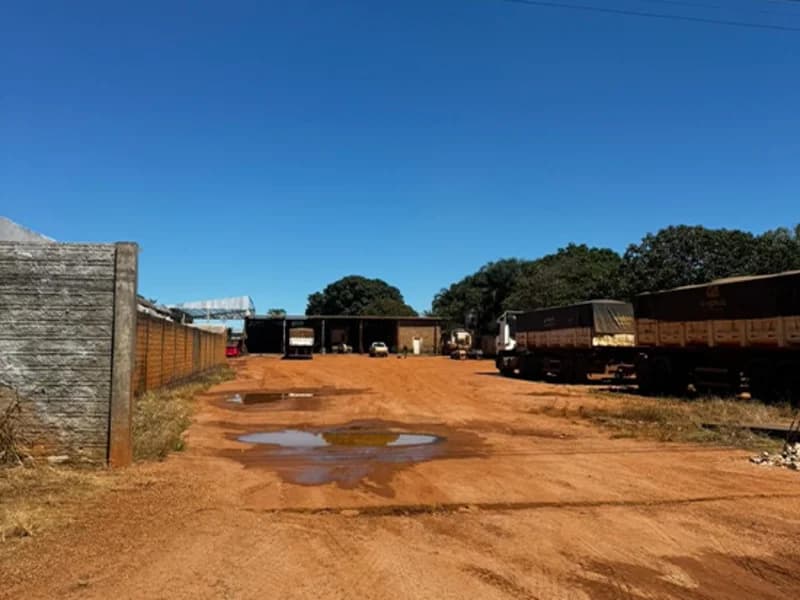 Foto 4 de 6: Comercial em leilão em Querência - MT, bairro Setor Industrial Ii — Prédio - Querência - MT