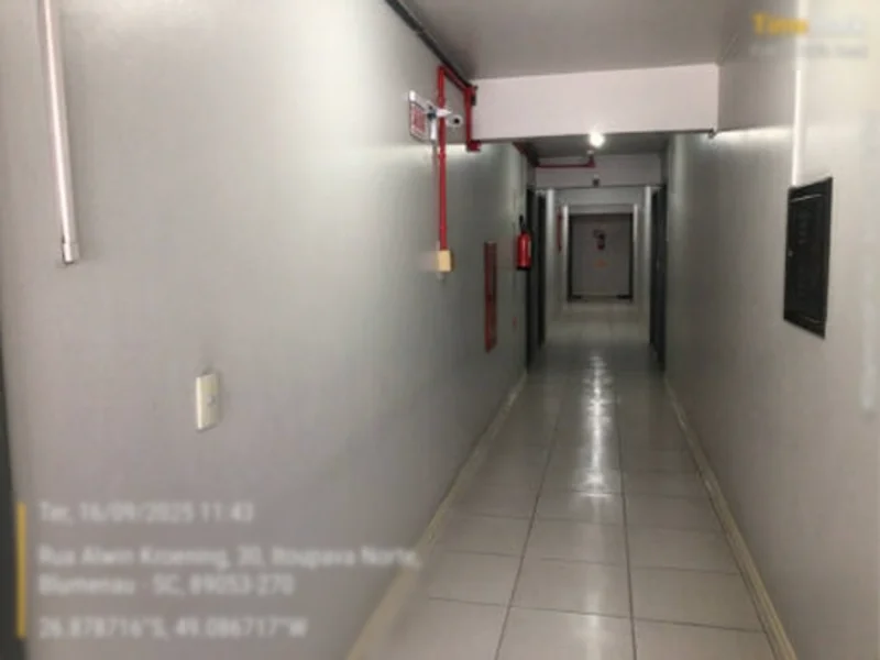 Foto 12 de 20: Comercial em leilão em Blumenau - SC, bairro Itoupava Norte — Sala - Blumenau - SC