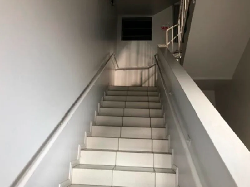 Foto 8 de 12: Comercial em leilão em Blumenau - SC, bairro Itoupava Norte — Sala - Blumenau - SC