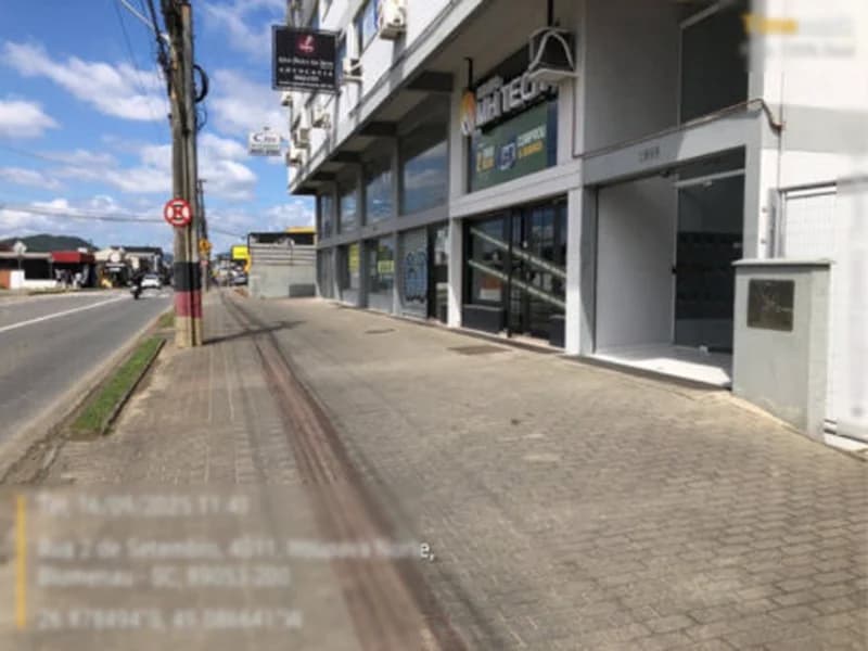Foto 2 de 17: Comercial em leilão em Blumenau - SC, bairro Itoupava Norte — Sala - Blumenau - SC