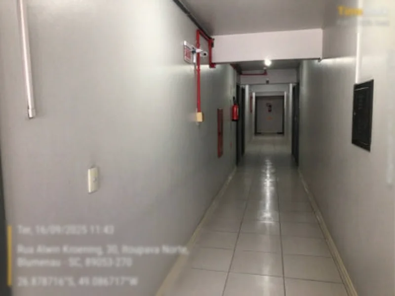 Foto 5 de 17: Comercial em leilão em Blumenau - SC, bairro Itoupava Norte — Sala - Blumenau - SC