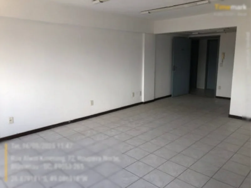 Foto 10 de 17: Comercial em leilão em Blumenau - SC, bairro Itoupava Norte — Sala - Blumenau - SC