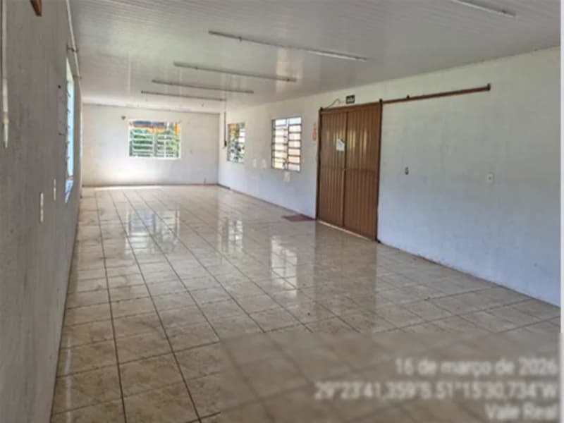 Foto 2 de 15: Comercial em leilão em Vale Real - RS, bairro Centro — Galpão - Vale Real - RS