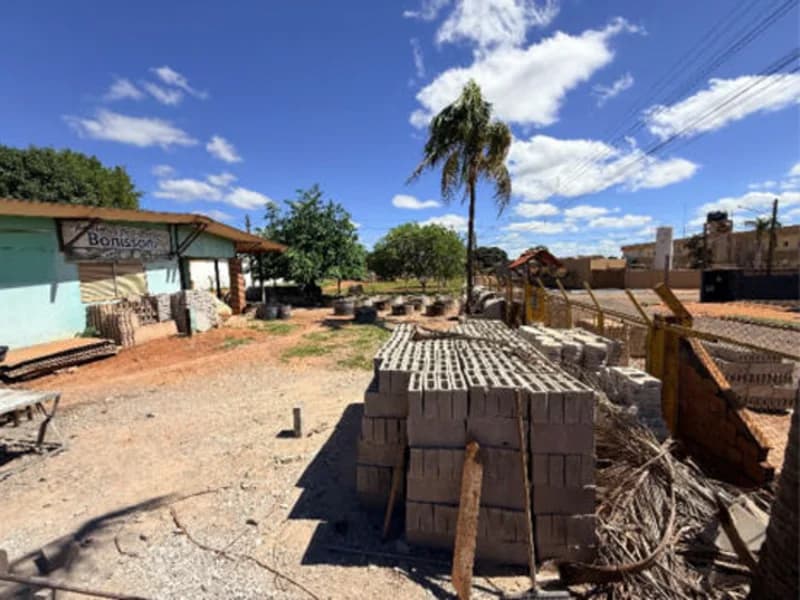 Foto 2 de 24: Comercial em leilão em Sonora - MS, bairro Centro — Prédio - Sonora - MS